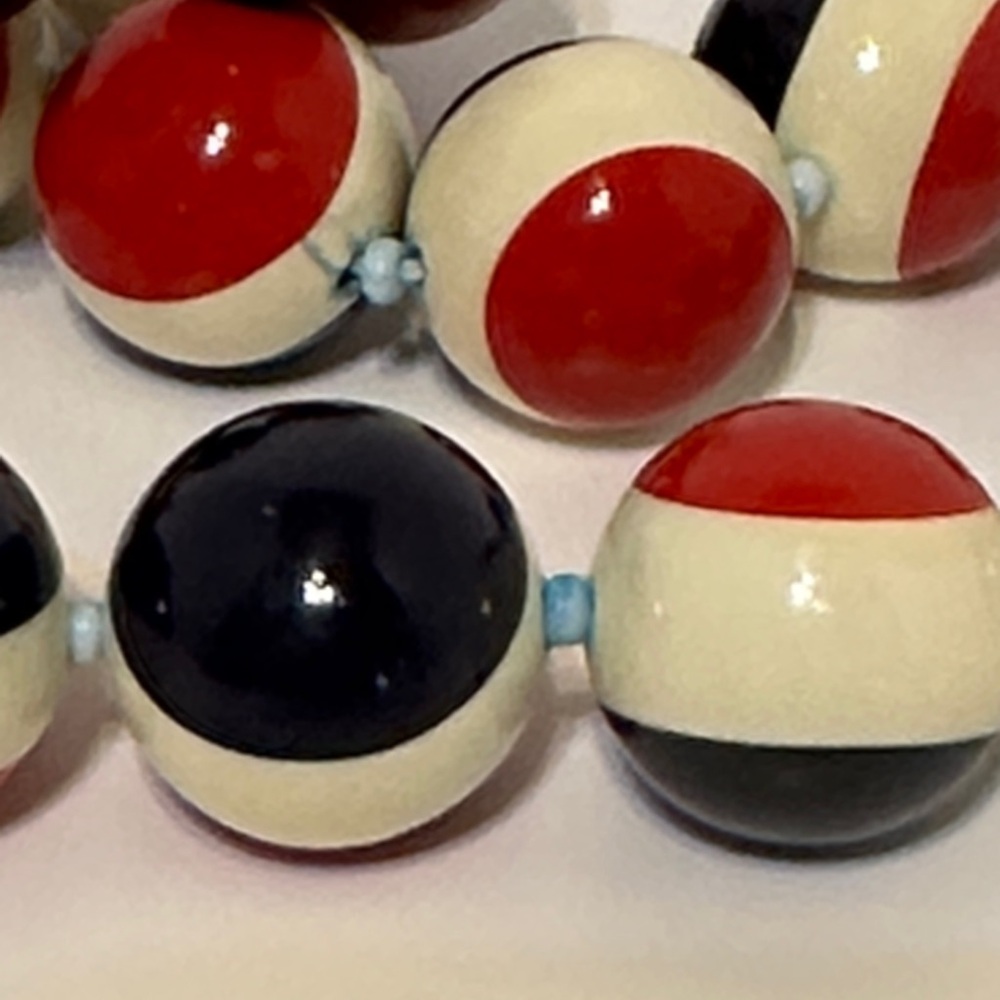 Vintage Red White & Blue Beaded Necklace - Picture 4 of 11